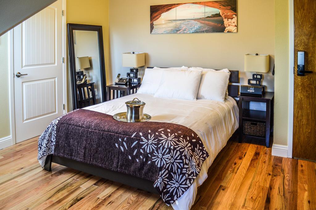 Rio Vista Inn & Suites Santa Cruz Zewnętrze zdjęcie