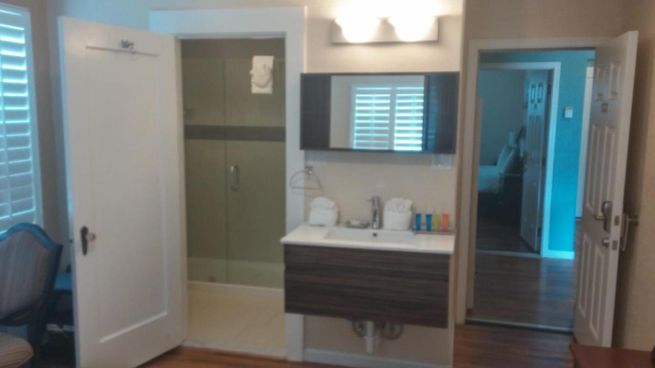 Rio Vista Inn & Suites Santa Cruz Zewnętrze zdjęcie